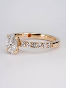 Anillo de compromiso minimalista con diamante cultivado en laboratorio de corte ovalado de lujo VVS Diam de 3.00 ct, banda pavé de oro amarillo de 18K/14K/10K, anillo solitario. - Product Image 3