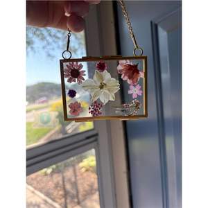 <b>Vintage</b> Brass Glass Hanging <b>Picture</b> <b>Frame</b> Metal Wall Art Display for Pressed Flowers and DIY Specimen Home Decoration - Product Image 6