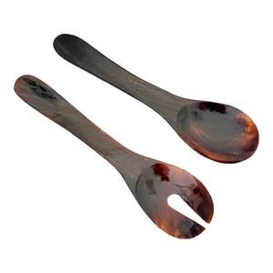 Juego de 2 Servidores de Ensalada Hechos a Mano con Cuerno de Búfalo, Cucharas de Material Natural, Utensilios de Cocina Ecológicos - Product Image 4