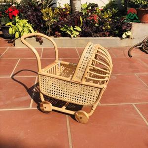 Poussette bébé en bambou Nhat Minh, structure en bois, chariot en rotin fait main pour enfants de 0 à 3 ans - Product Image 4
