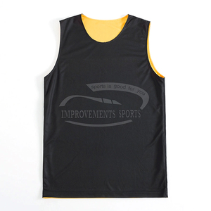 Vente en gros d'uniformes de basket-ball de qualité supérieure fabriqués au Pakistan Col ras du cou sans manches Matériau en polyester durable Caractéristique respirante pour hommes - Product Image 1