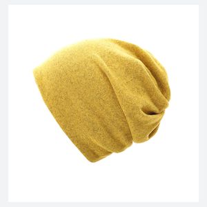 Bonnet en tricot premium pour homme, doux et extensible, avec revers, logo personnalisé, chaud, en acrylique, pour l'hiver, ajustement confortable - Product Image 4