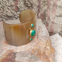 Bracelet en corne de buffle de qualité supérieure, écologique, incrustation turquoise, forme polie, bijoux artisanaux naturels, objet de collection, style moderne