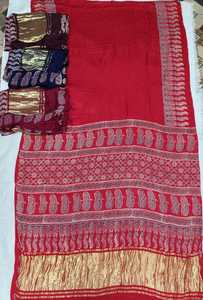Sari de Seda con Estampado Ajrakh Indio, Hecho a Mano con Tinte Natural, Diseño Tradicional para Fiestas de Diwali y Exportación - Product Image 4