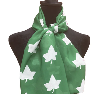 Pañuelo Delgado de Gasa Premium Alpha Kappa Alpha AKA Rosa Salmón y Verde Manzana - Ligero, Regalo para la Hermandad Ivy Leaf - Product Image 5