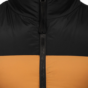Chaleco Acolchado Sin Mangas con Capucha de Nailon Personalizable para Hombre, Diseño Acolchado Cómodo para Invierno, Color Personalizado en la Parte Delantera - Product Image 3