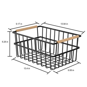 Grand panier de rangement en fil métallique avec couvercle, organisateur empilable robuste pour le rangement dans les armoires et garde-manger - Product Image 3