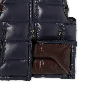 Gilet matelassé d'hiver décontracté pour homme, avec capuche épaisse amovible, en toile brillante, sans manches, avec poches décoratives, vêtement d'extérieur très tendance - Product Image 3