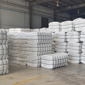 Fibra de poliéster reciclada con alta calidad y certificación - Product Image 3