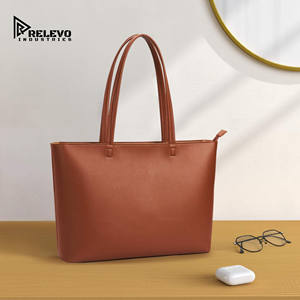 Bolso de Hombro de Cuero Genuino Hecho a Mano, Bolso de Lujo de Diseño Exclusivo para Mujer - Product Image 2