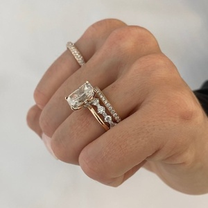 Anillo Solitario Personalizado con Diamante de Laboratorio de Corte Radiante de 3.54 CT, Oro Rosa de 14K, Banda de Diamantes en Forma de Burbuja, Micro Pavé, Apilable, para Aniversario - Product Image 6