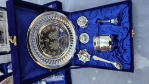 Ensemble de thali de prière en argent plaqué de qualité supérieure avec gravure Lakshmi Ganesh dans un coffret cadeau en velours, kit complet de prière Diwali avec Kalash Diya - Product Image 2