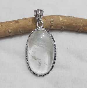 Vente en gros de collier pendentif en pierres précieuses naturelles unakite Bijoux de mode avec breloque en cristal de guérison faite à la main plaquée argent - Product Image 3