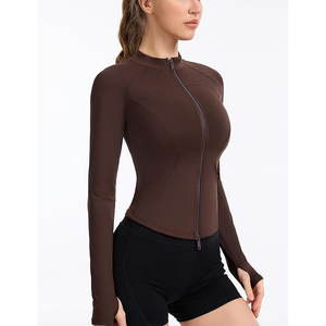 Veste de yoga ajustée et flexible pour femme, en nylon, athlétique, extensible, respirante, légère, avec fermeture éclair - Product Image 4