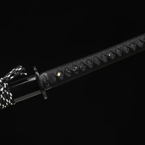 Épée de style traditionnel avec construction métallique de qualité supérieure, garnitures décoratives et designs personnalisés pour la distribution en gros - Product Image 3