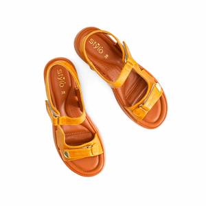 รองเท้า PU0179ผู้หญิงมัสตาร์ดส้นเตี้ยรองเท้าทางการ - Product Image 1