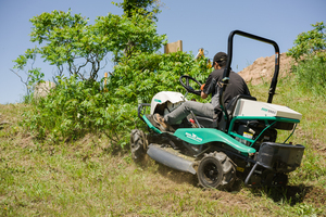 เครื่องตัดหญ้าแบบนั่งขับอุตสาหกรรม RM60W ของแท้ใหม่ ยี่ห้อ Rabbit Orec รุ่น RMK180 สำหรับตัดหญ้าระหว่างแถว แบบ DIY เครื่องยนต์ดีเซล 4 จังหวะ - Product Image 4