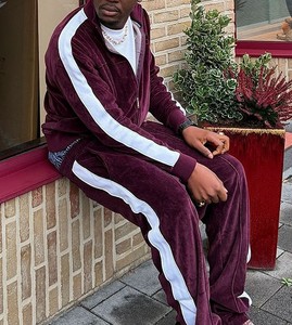 Conjunto Deportivo Personalizado con Logotipo, 100% Poliéster de Alta Calidad, Sudadera con Cierre y Rayas, Pantalones Deportivos Bordados, Chándal de Terciopelo - Product Image 3