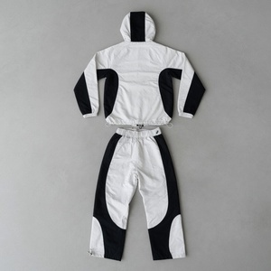 Ensemble survêtement coupe-vent en nylon surdimensionné pour homme avec logo personnalisé, demi-zip, tenue de sport de haute qualité pour la salle de sport - Product Image 2