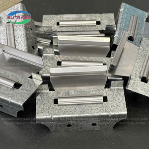 Grandes cantidades de abrazaderas para chapa metálica Seamlock, entrega rápida, embalaje estandarizado, producción en masa - Product Image 5