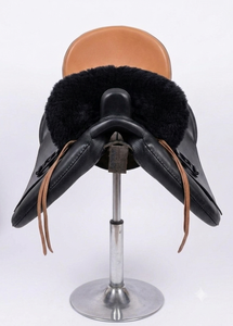 Selle d'équitation légère 16 pouces en synthétique, style Vaquero espagnol et portugais, avec arceau en plastique durable, équipement professionnel pour chevaux - Product Image 6