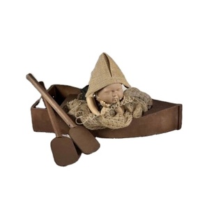 Encantadora canoa rústica hecha a mano corazón único calentamiento recién nacido fotografía cuna bebé sesión de fotos Estudio de madera canoa de madera - Product Image 1
