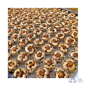 [MEJOR VENTA] |   Pastel de Frutos Secos Mixtos Bajo en Calorías y Azúcar, Tarta Crujiente Horneada en Vaso para Postre Festivo, Hecho en Vietnam - Product Image 1