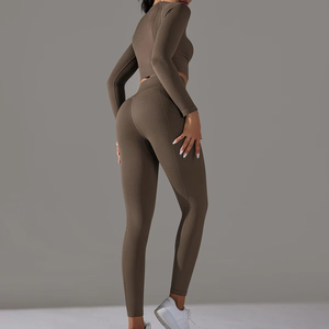 Nuevo Conjunto de Leggings de Cintura Alta y Top de Yoga de Manga Larga con Sensación de Segunda Piel, 2 Piezas - Product Image 4