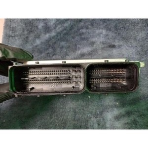 ECUs y Módulos de Computación Usados para Golf 03G906021PR - Product Image 3