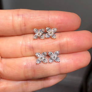 Pendientes de Oro Blanco de 14K con Diamantes Cultivados en Laboratorio en Forma de Trébol, Pendientes Minimalistas con Diamantes en Forma de Flor para Mujer, Joyería Elegante - Product Image 1