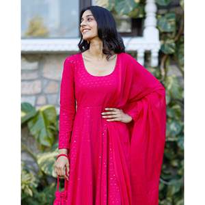 Ensemble de costume en mousseline de soie rose orné de broderies Chikankari avec sac Potli, taille XS - Product Image 5