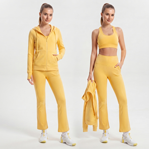 Ensemble de yoga 3 pièces pour femme en polyester, comprenant une veste à capuche coupe ajustée, un legging évasé et un soutien-gorge de sport dos nageur à capuche. Vente en gros. - Product Image 1