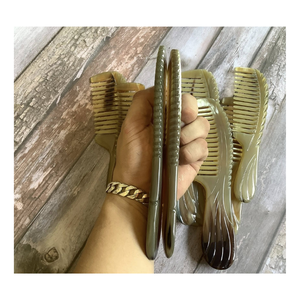 Natural Buffalo Horn Hair Comb Handmade Anti Static Detangling Comb <b>for</b> Healthy Hair Care - Product Image 5