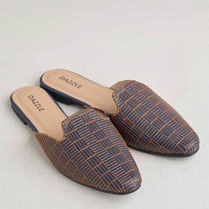 Mules élégantes bleues et marron à enfiler avec motif cousu, légères et antidérapantes pour femmes - Product Image 1