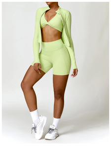 Ensembles de fitness grande taille pour femmes, vêtements de sport et de yoga à fort impact, tenues de sport 4 pièces effet push-up, vente en gros à faible MOQ - Product Image 3