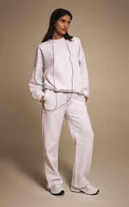Conjunto de Sudadera Blanca con Cuello Redondo para Mujer, Manga Larga, Corte Holgado, con Bolsillos Laterales, Cintura Elástica, Ropa Casual de Otoño - Product Image 2