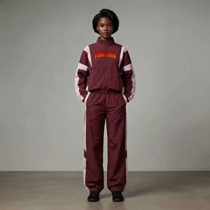Ensemble coupe-vent pour femme en polyester léger de haute qualité avec logo personnalisé, imperméable et à séchage rapide, motif uni 2-en-1 - Product Image 1