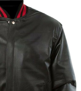Chaqueta Varsity Unisex de Cuero y Lana de la Mejor Calidad 2026, con Estampado Puff, Informal, de Invierno, a la Moda, en Rojo y Negro con Líneas Rojas en Contraste - Product Image 3
