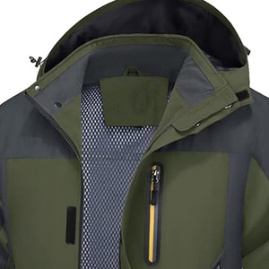 เสื้อกันลมผู้ชายแบบมีซิปบุไมโครฟลีซและฮู้ดปรับได้ กันน้ำ กันลม อุ่นสบายสำหรับฤดูหนาว พร้อมโลโก้สั่งทำพิเศษ - Product Image 6