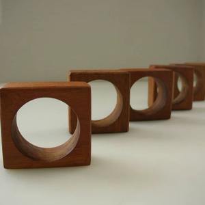 Natural Wood Napkin Rings Handmade Solid Wooden Serviette Holder Set for Dining Table Wedding Party Restaurant Decor - Product Image 5