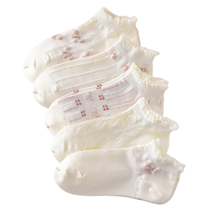 Calcetines cortos para mujer, calcetines finos de primavera y verano, calcetines invisibles de corte bajo, calcetines cortos de estilo japonés a la moda para estudiantes - Product Image 1