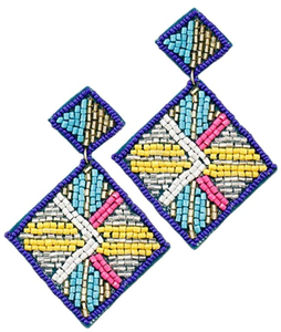 Boucles d'oreilles créoles élégantes et tendance, faites à la main, brodées de perles de rocaille, plaquées argent, couleur personnalisable, pour mariages, fêtes, événements festifs, ethniques - Product Image 5