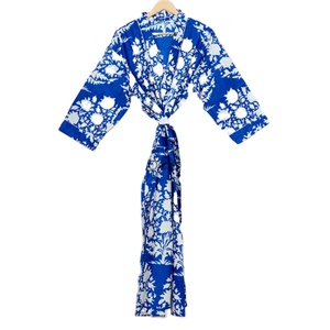 Kimono de algodón cómodo y calmante para aliviar el estrés kimono con cuello en V con diseño simple y estampado floral para uso informal - Product Image 1