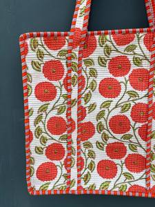 Bolsa de Compras Ligera de Algodón Floral Ecológica, Bolsa de Mano Acolchada con Estampado Artesanal, con Práctico Bolsillo Interior - Product Image 3