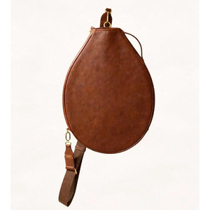 Bolsa de viaje para palas de pickleball con soporte de cuero, correa ajustable y construcción de cuero duradero a un precio asequible. - Product Image 4