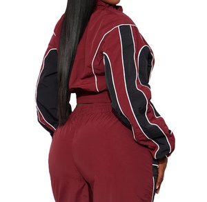 เสื้อแจ็กเก็ตและกางเกงกันลมผ้าไนลอนน้ำหนักเบาสำหรับผู้หญิงพิมพ์ลายแนวสตรีทเสื้อกันลมชุดวอร์มฤดูหนาว - Product Image 2