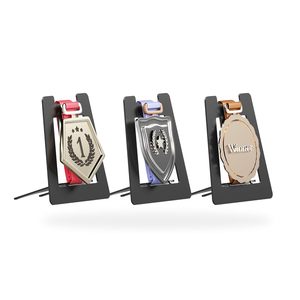Copa de Trofeo Dorada con Base Negra y Dos Asas |   Trofeo Clásico de Reconocimiento con Base Decorativa Deportiva y Grabado con Acabado Brillante - Product Image 3