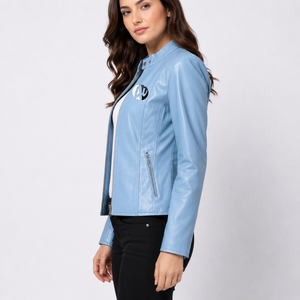 Chaqueta de cuero premium para mujer que ofrece un uso cómodo, un aspecto clásico y un estilo versátil para cualquier ocasión informal. - Product Image 4