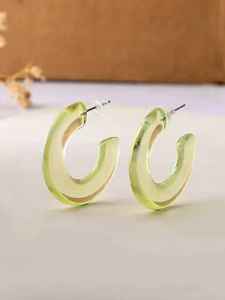Boucles d'oreilles en résine faites à la main, forme personnalisée, artisanat de luxe, finition brillante artistique, tendance moderne pour femmes, TIMELESS CRAFT - Product Image 4