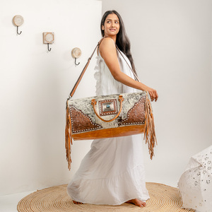 Bolso de Viaje de Lujo de Cuero Genuino con Pelo de Vaca, Estilo Western Bohemio con Flecos, para Fin de Semana, Regalo para Chicas - Product Image 1